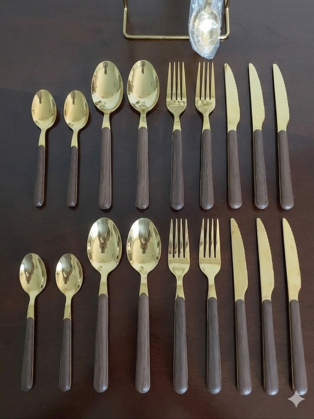 Gold and Dark Wood Flatware Set -‎ 24-Piece Home Dining Cutlery